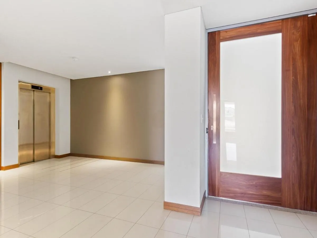 2Bdrm Skyline Views - Prime For River, Waca, Optus Stadium Perth 0*,