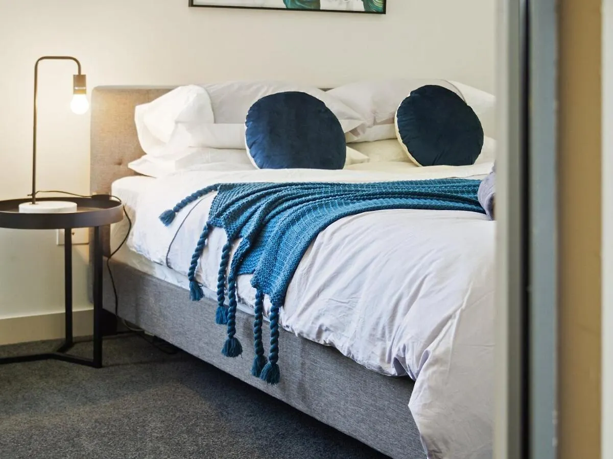 Apartment 2Bdrm Skyline Views - Prime For River, Waca, Optus Stadium Perth Australia