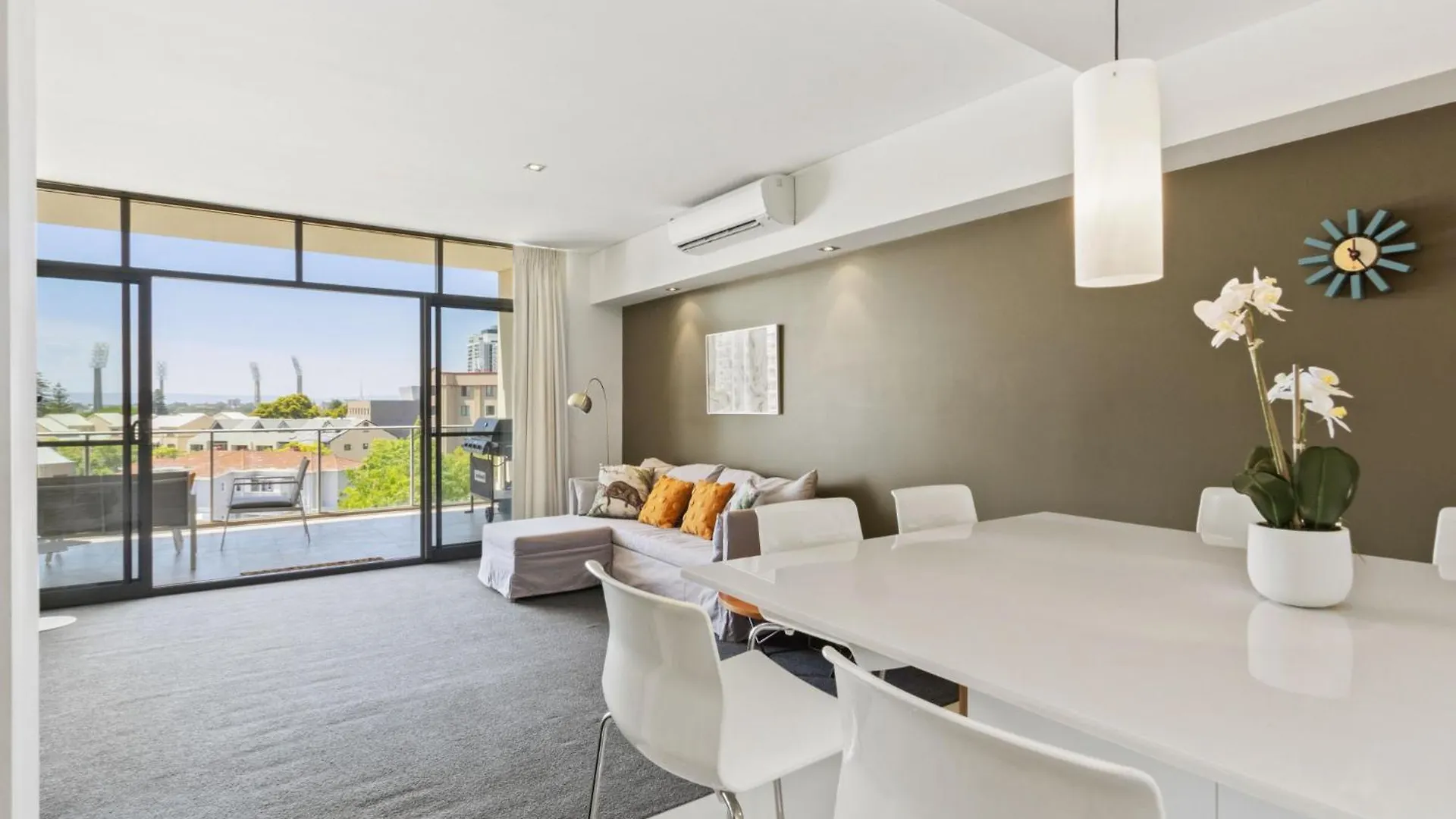 Apartment 2Bdrm Skyline Views - Prime For River, Waca, Optus Stadium Perth