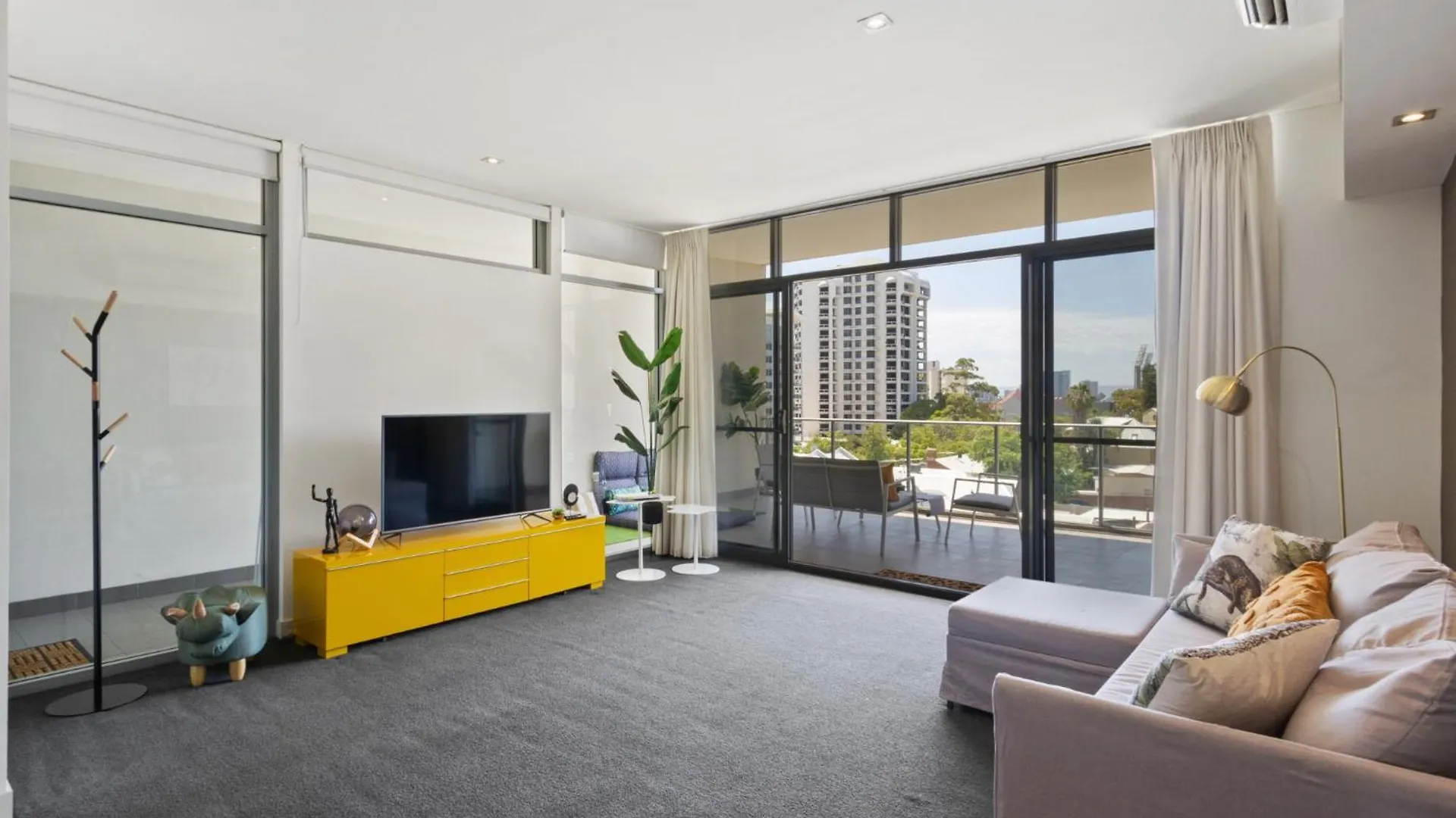 Apartment 2Bdrm Skyline Views - Prime For River, Waca, Optus Stadium Perth
