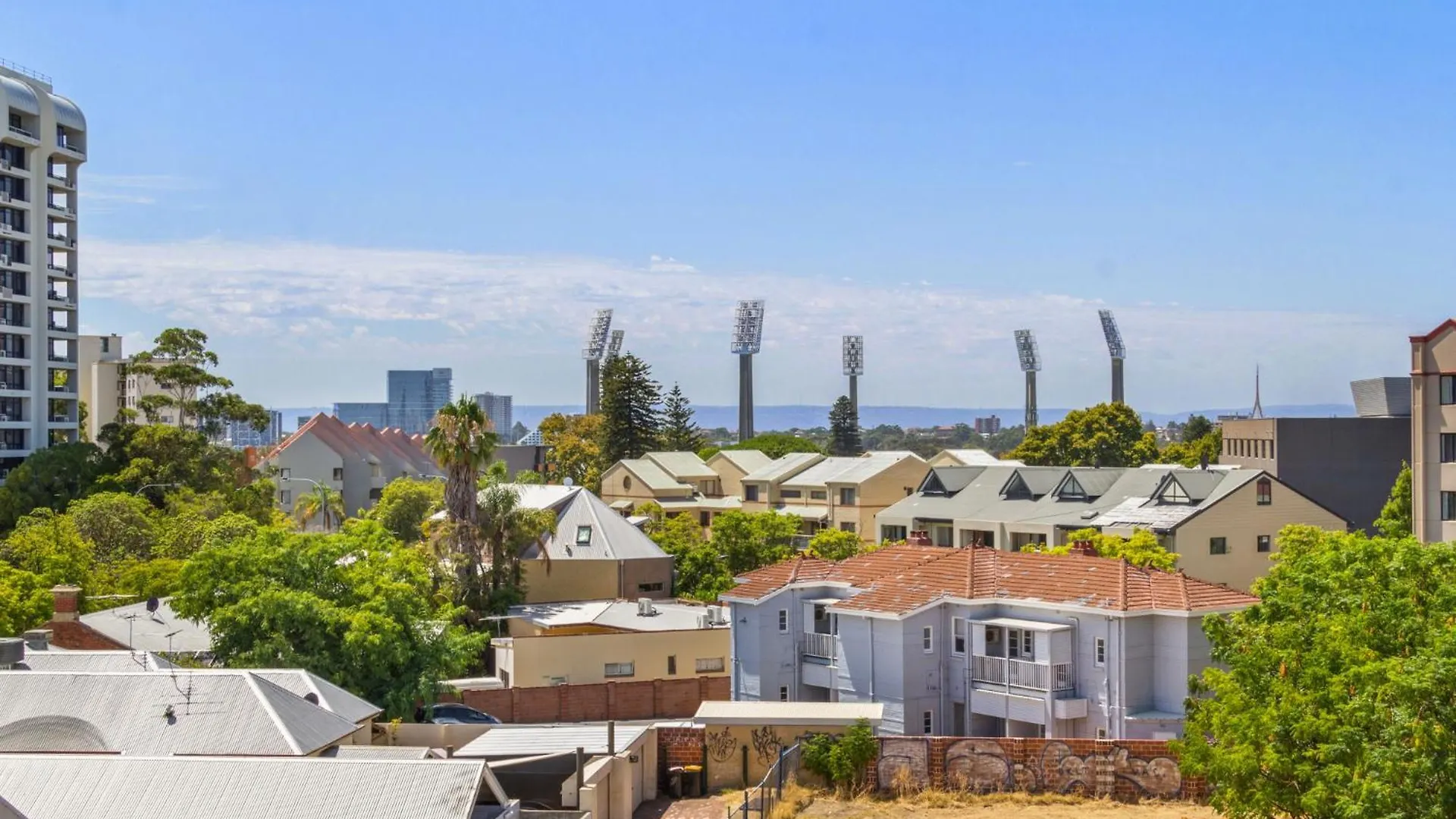 2Bdrm Skyline Views - Prime For River, Waca, Optus Stadium Perth 0*,